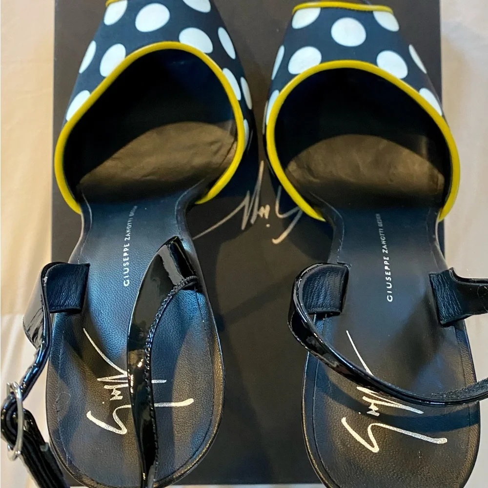 Polka Dot Giuseppe Zanotti Peep Toe Slingback Heels with Leopard Print, Size 40 - Picture 5 of 10